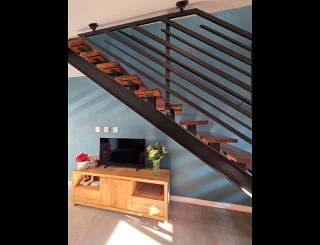 2 BEDROOM DUPLEX FOR SALE IN BROOKLYN